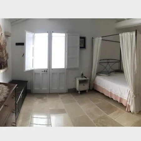 Masseria Santu Lasi *