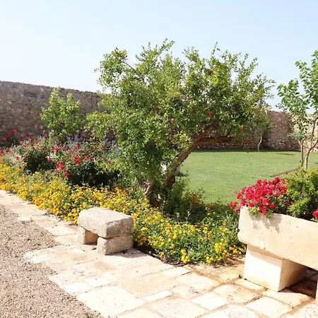 Masseria Santu Lasi Guest house *