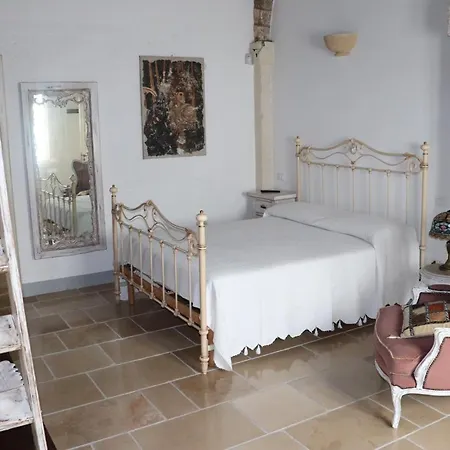 Masseria Santu Lasi Guest house *