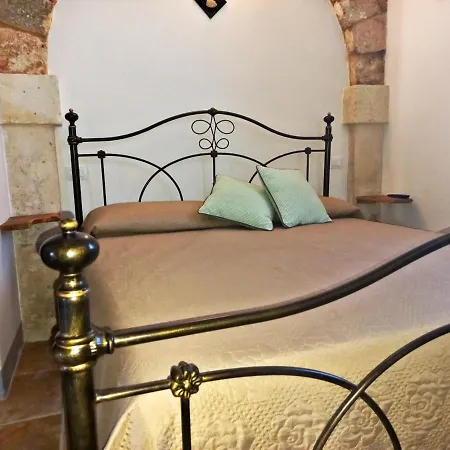 Masseria Santu Lasi *