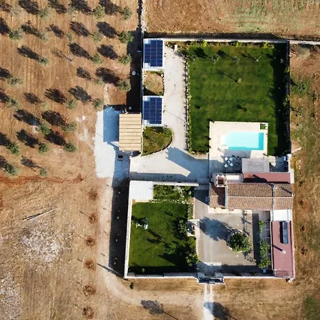 Masseria Santu Lasi Guest house *