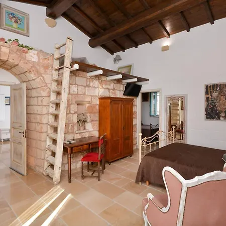 Masseria Santu Lasi